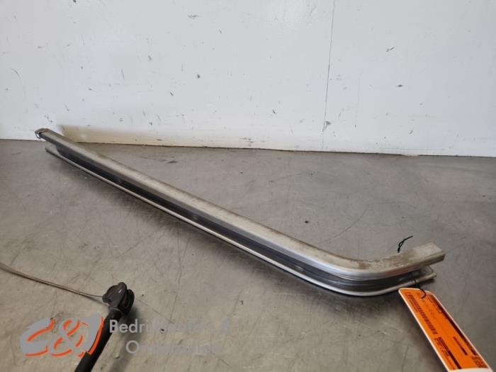 Rail porte coulissante droite d'un Volkswagen Caddy, Volkswagen, -, 3 mois de garantie, Utilisé