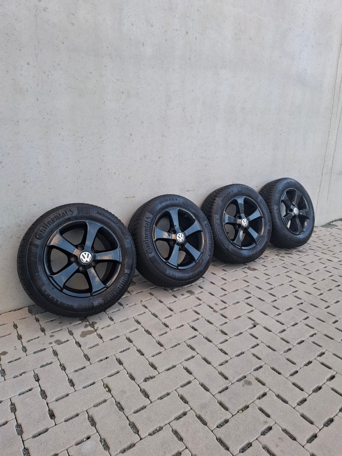 Originele VW velgen Golf, Polo, Caddy met 4 season banden, Ophalen, 15 inch, Banden en Velgen, All Season