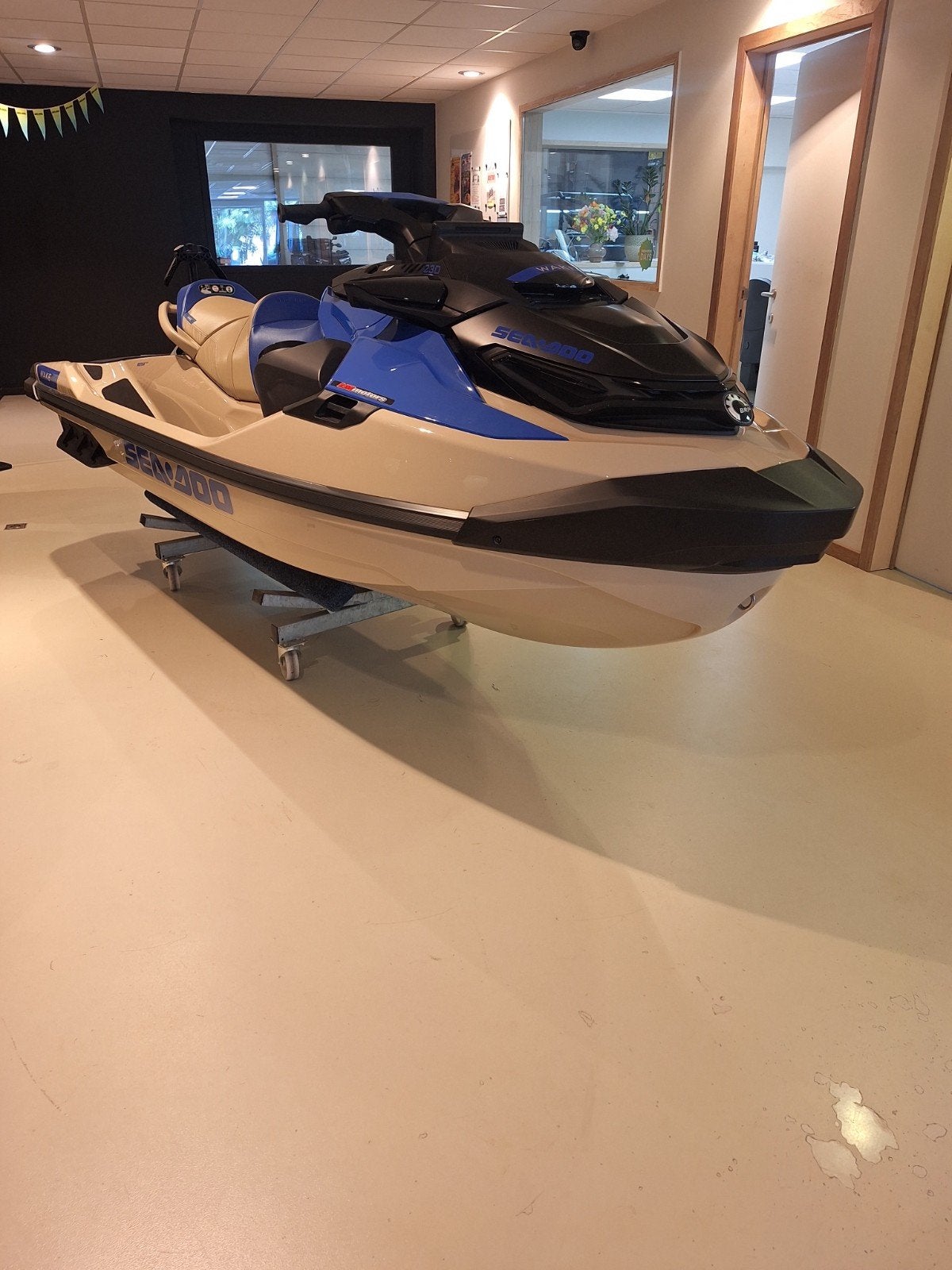 SEA-DOO WAKE PRO 230 2026, Entreprise, Plus de 35 kW, 3 cylindres, Autre