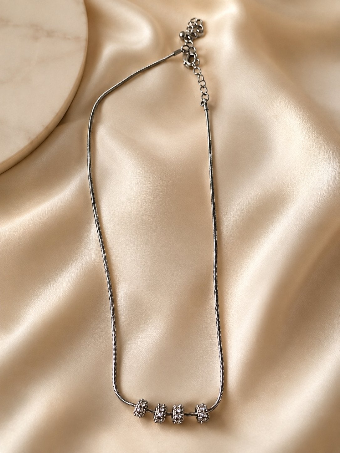Collier et bracelet assortis – 8 € les 2, Avec pendentif, Comme neuf, Enlèvement, Autres matériaux