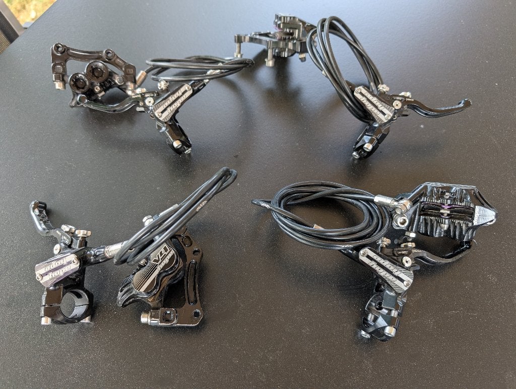 2 sets Hope Tech 3-V4 met optionele accessoires, Remmen, Gebruikt, Ophalen of Verzenden, Hope