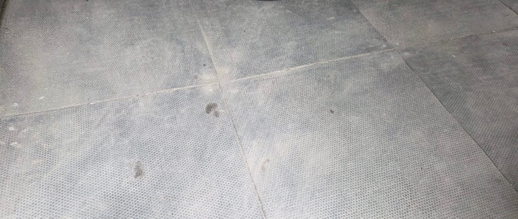 Stalmatten paardenbox / tapis de box pour chevaux, Animaux & Accessoires, Mise à l'étable