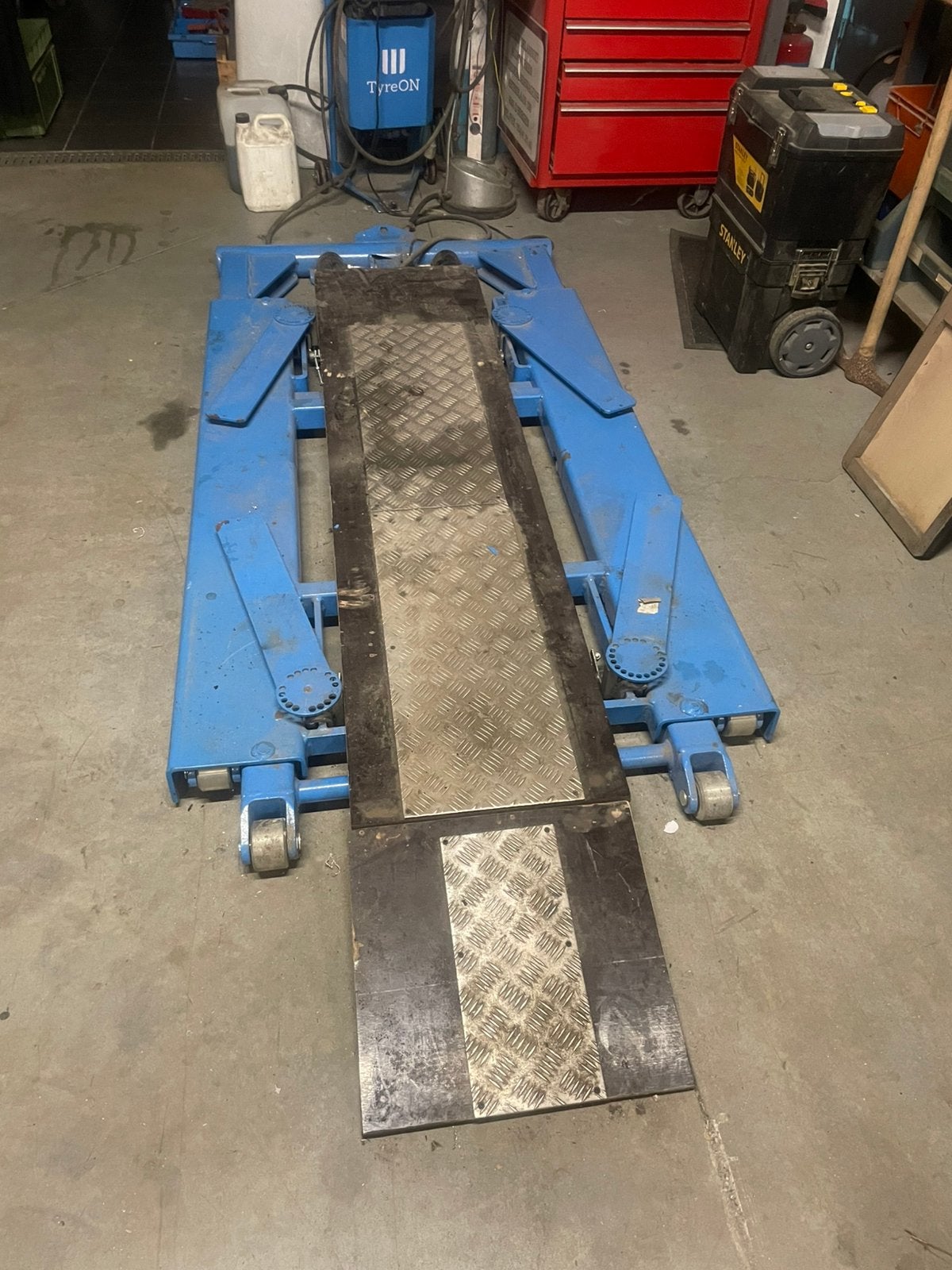 Hydraulische schaarbrug - weinig gebruikt, Autos : Divers, Outils de voiture, Comme neuf, Enlèvement