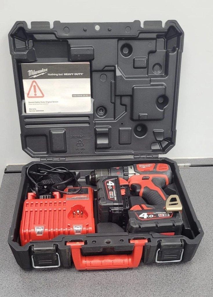 Milwaukee Accu boormachine - M18 BPDN-402C 18V, Envoi, Utilisé, Perceuse