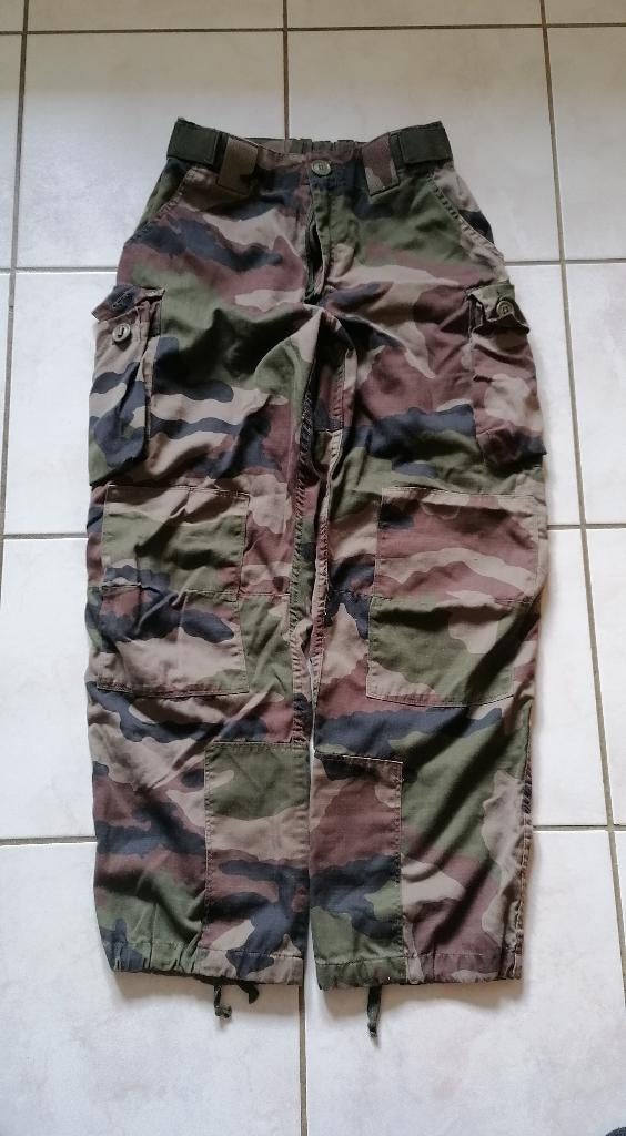 Pantalon militaire camouflé combat T4, Hobby & Loisirs créatifs, Envoi, Utilisé, Autres types