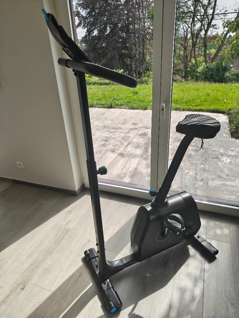 Vélo d'appartement Domyos EB520 – Résistance motorisée, Jambes, Enlèvement, Utilisé, Vélo d'appartement