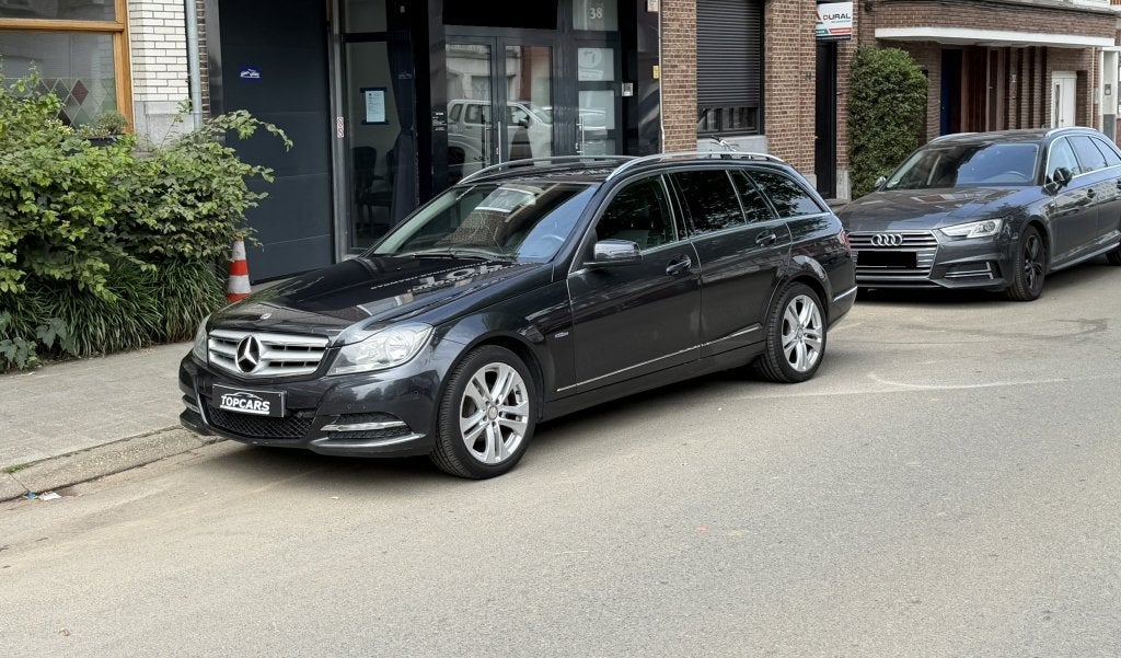 Mercedes C200CDI Avantgarde Facelift  *** Motorprobleem ***, Auto's, Mercedes-Benz, 100 kW, Euro 5, Achterwielaandrijving, 1800 kg