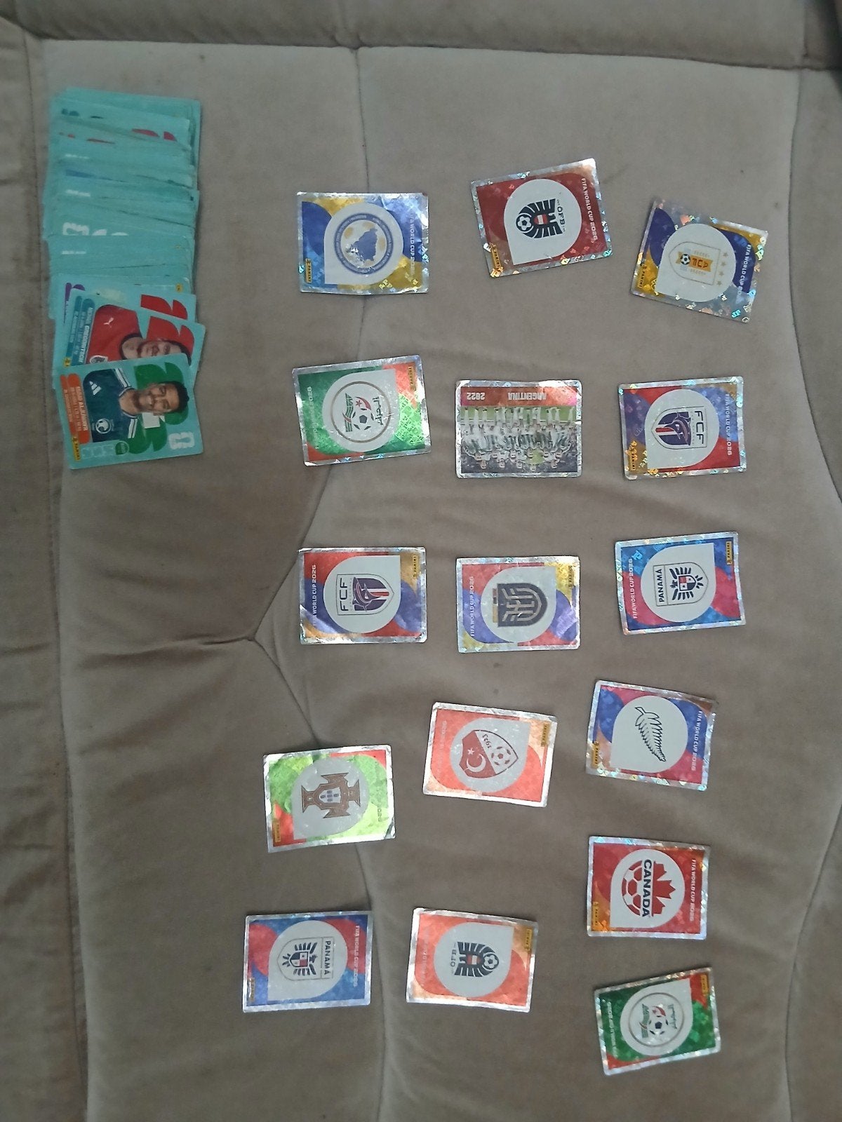 Voetbal kaarten stickers, Ophalen