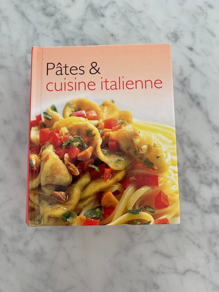 Pasta en Italiaanse keuken, Ophalen of Verzenden, Zo goed als nieuw
