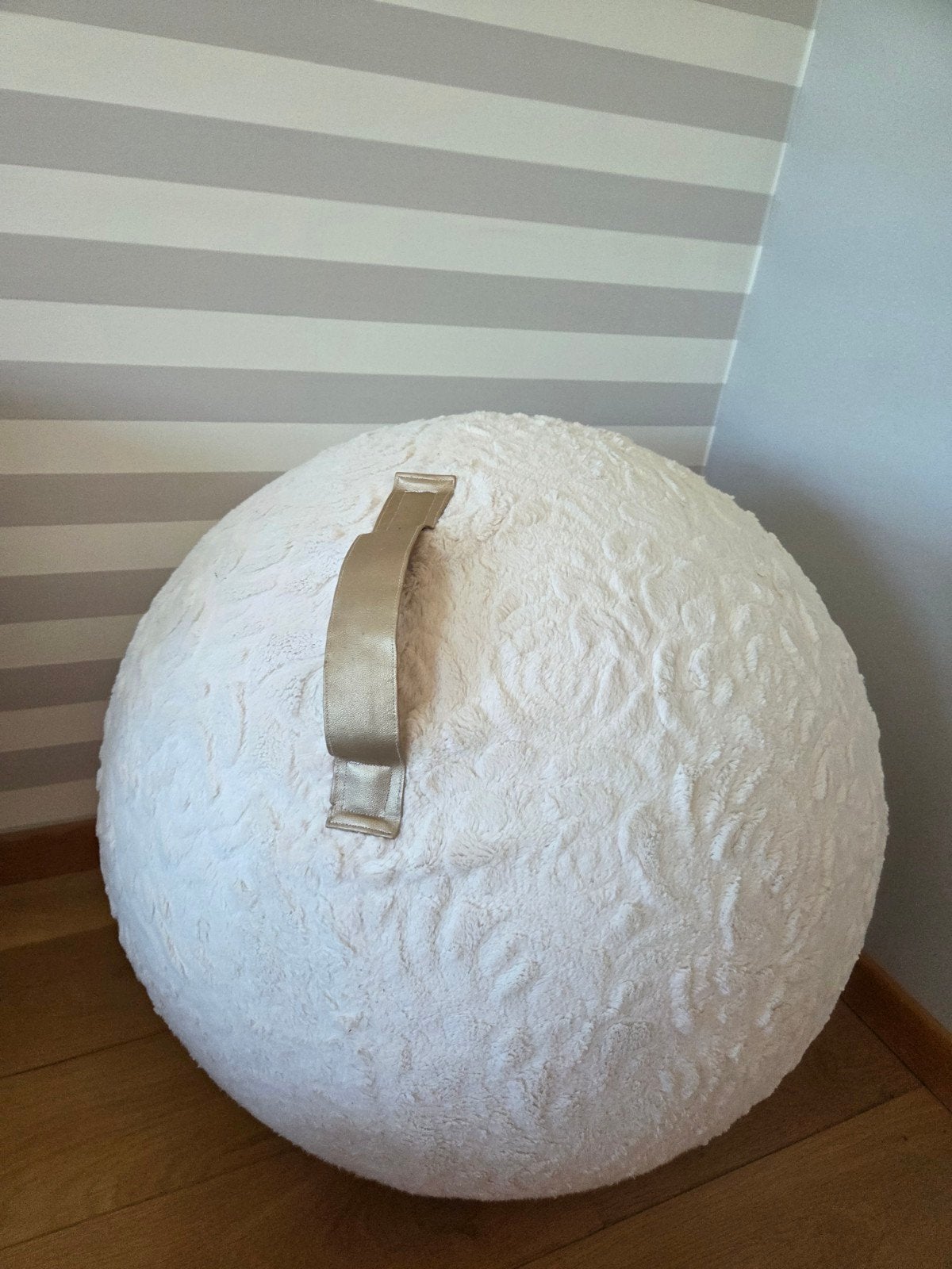 Ballon de Gym / Siège Ergonomique – Fausse Fourrure Crème, Enlèvement, Blanc