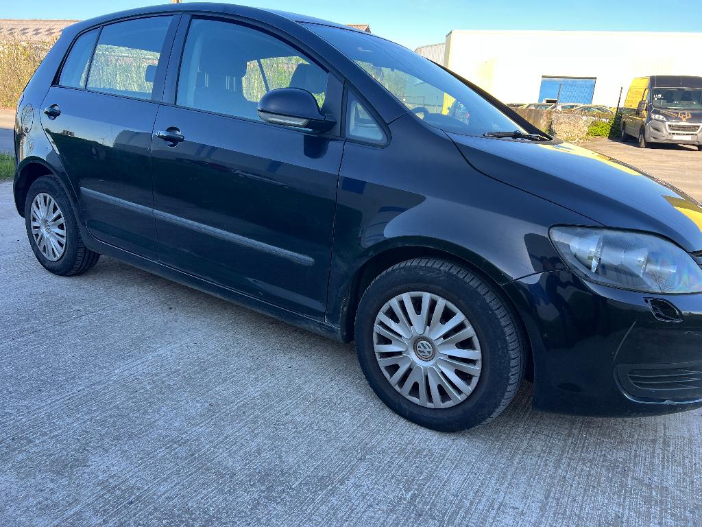 Volkswagen Golf Plus 1.6 Diesel Accidenté arrière, Golf Plus, Euro 5, Bedrijf, 5 deurs