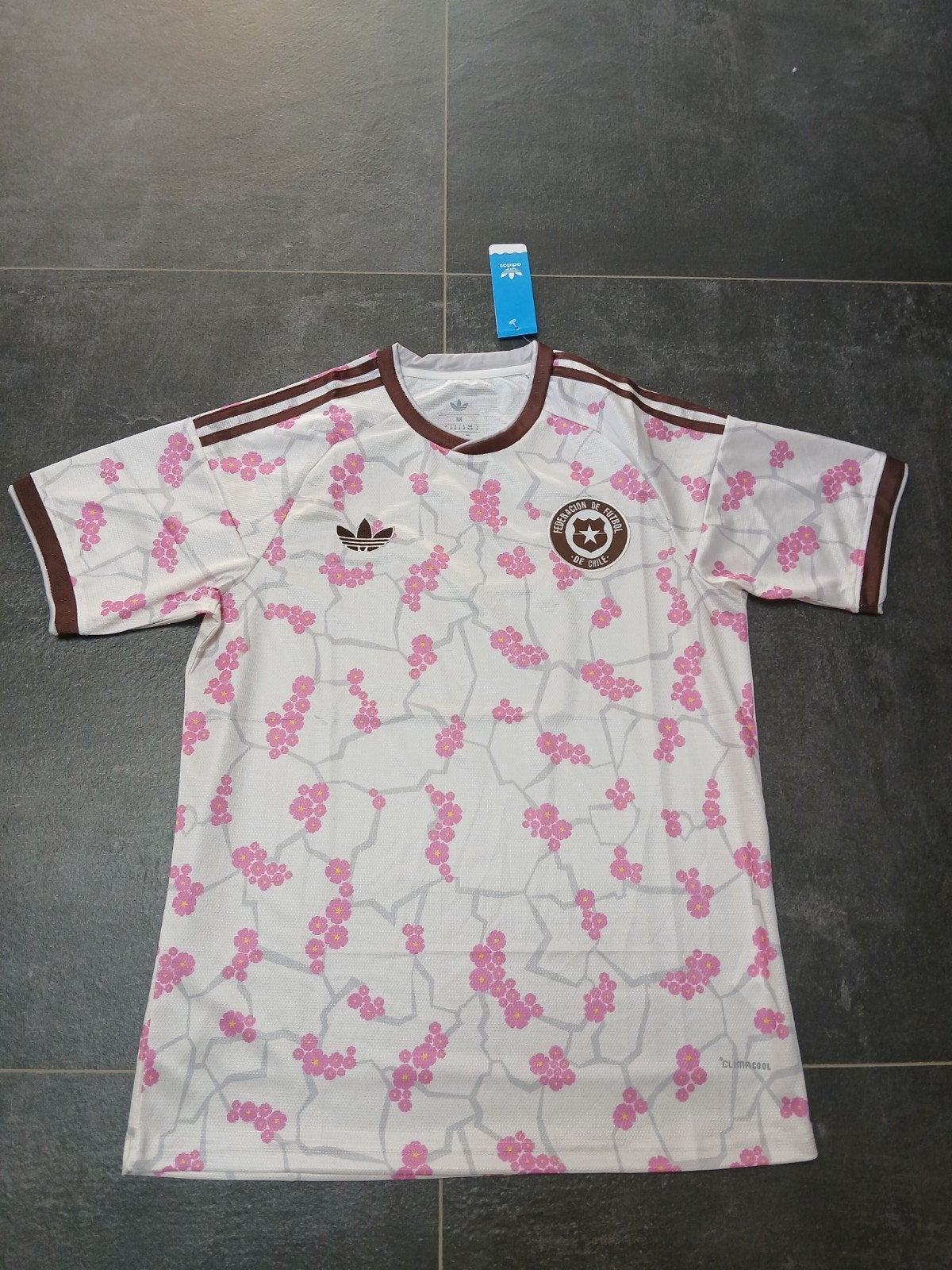 Maillot foot Chili, Taille M, Enlèvement ou Envoi, Neuf, Maillot