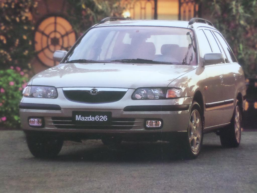 Brochure sur la Mazda 626 Wagon, Livres, Autos | Brochures & Magazines, Enlèvement ou Envoi, Mazda