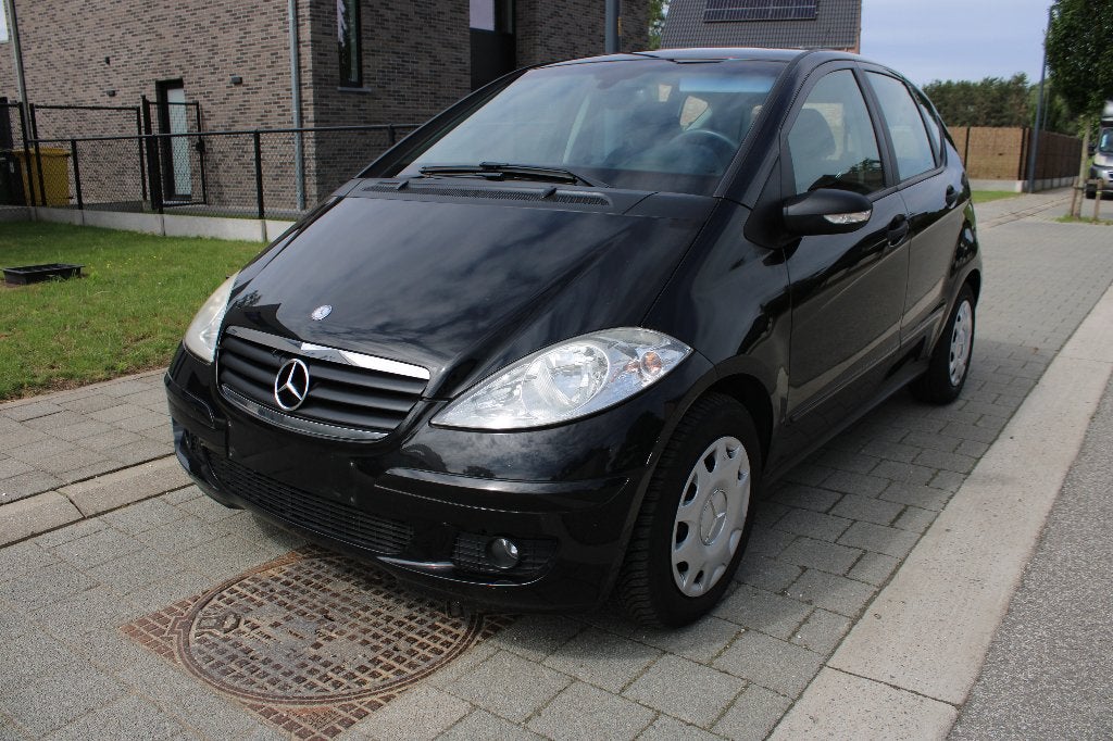 Mercedes A150 // Automaat - benzine // 158000km // Euro 4, Auto's, Automaat, Multifunctioneel stuurwiel, Zwart, 5 deurs