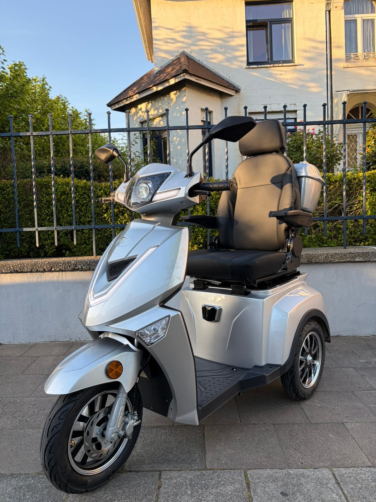 Voiturette électrique Comfigo 25 km/h Scootmobiel état neuf, Enlèvement ou Envoi, Pliant, Comme neuf, Fauteuil roulant électrique