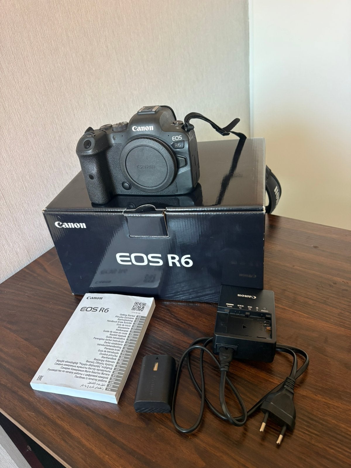 Canon EOS R6 body, Audio, Tv en Foto, Ophalen of Verzenden, Zo goed als nieuw, Canon