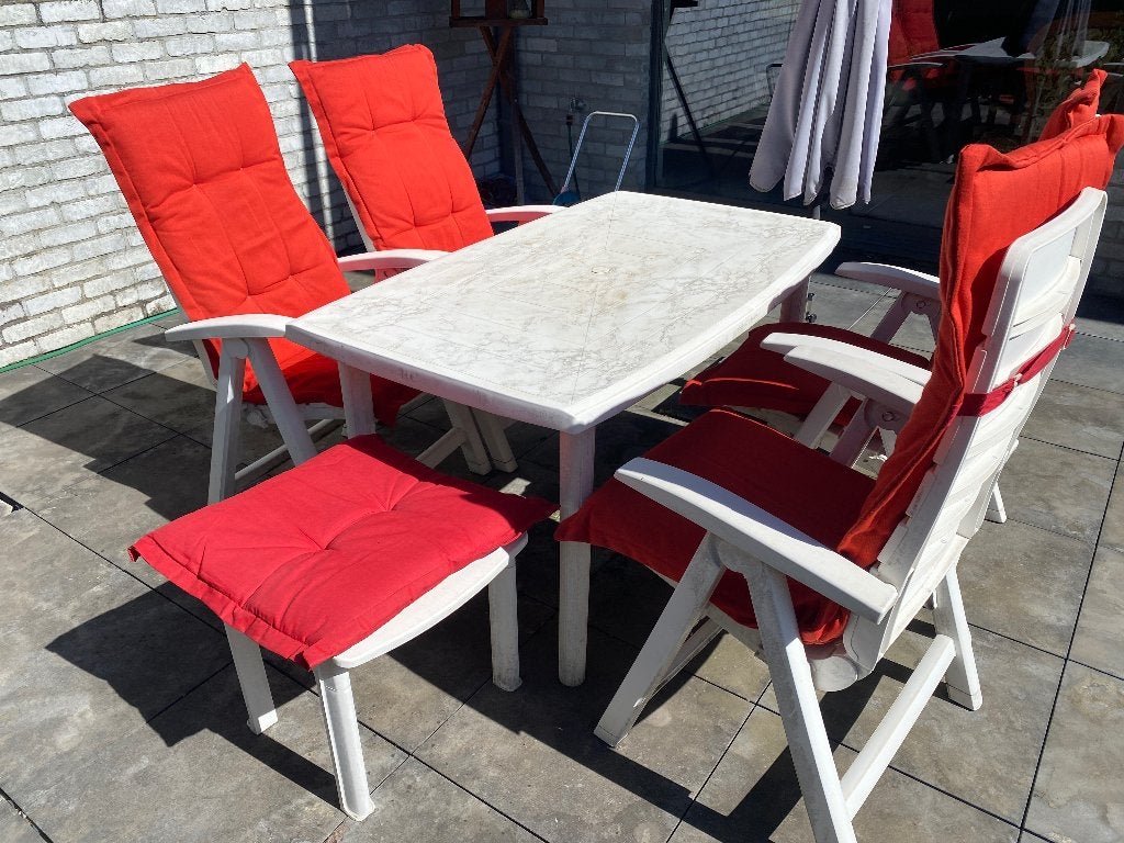 Tuinset kunststof met kussens en parasol, Jardin & Terrasse, Ensembles de jardin, Table à dinner, 5 places, Salons de jardin, Synthétique
