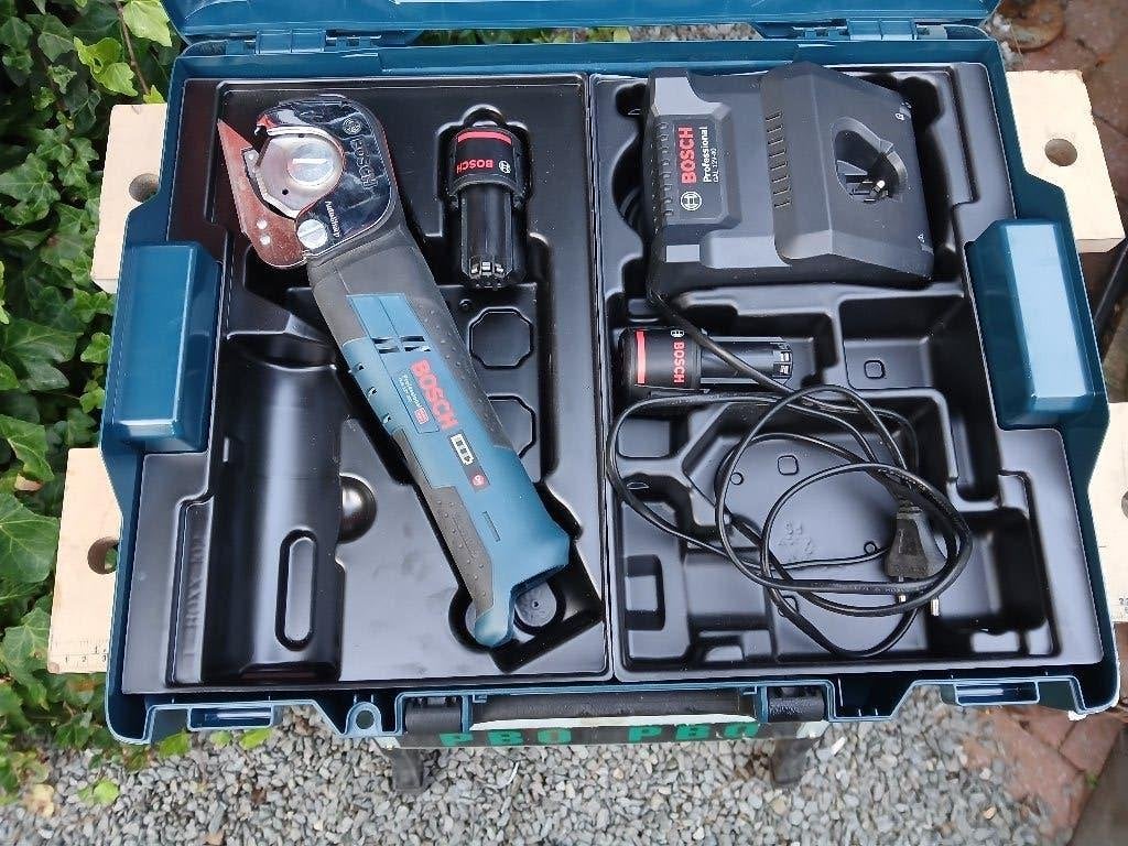 Bosch Professional: snijmachine op accu, Enlèvement ou Envoi, Comme neuf