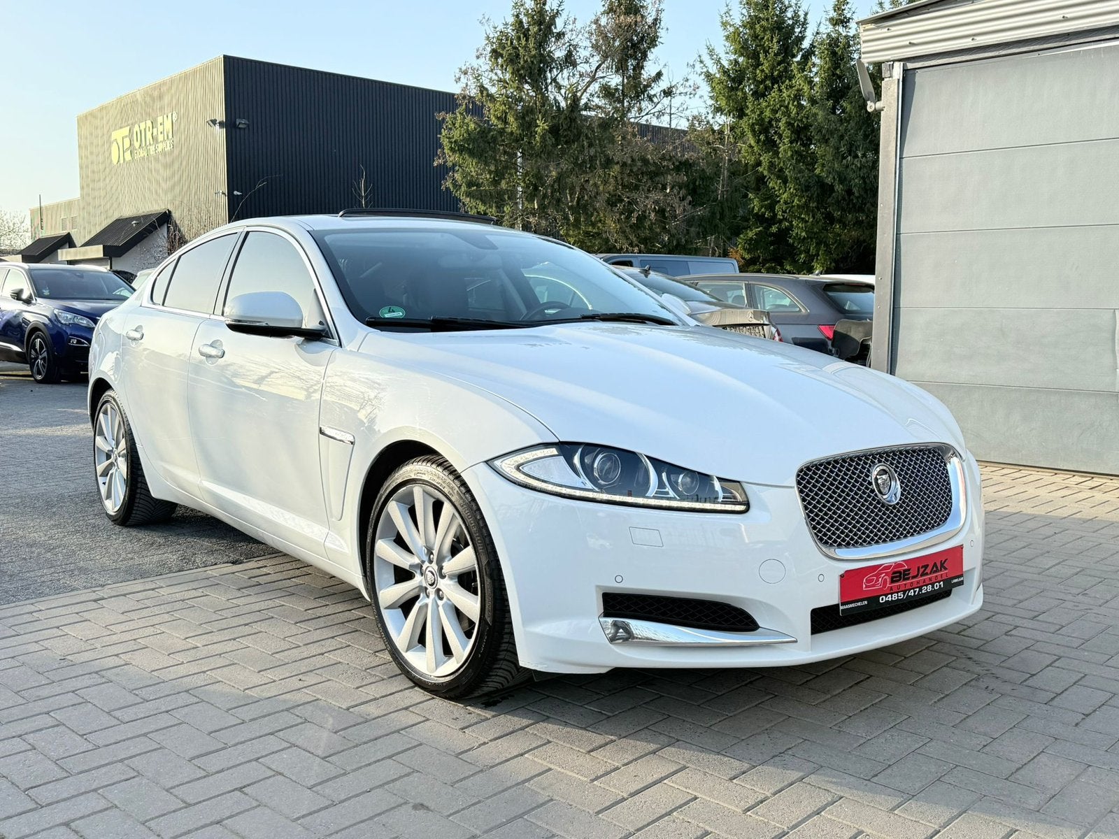 Jaguar XF Luxury 2.2d Face-Lift 1j garantie Nieuwstaat, Auto's, Jaguar, Automaat, Euro 5, Achterwielaandrijving, XF