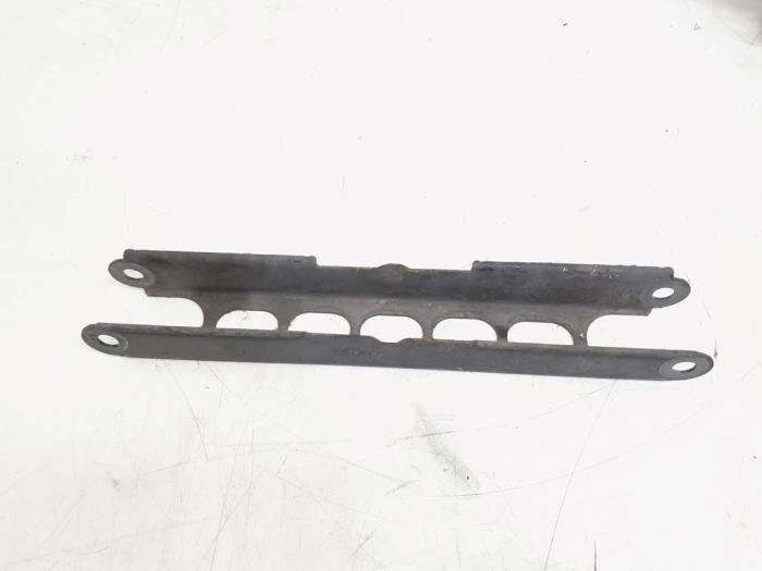 Bras de suspension arrière gauche d'un BMW X1, Autos : Pièces & Accessoires, -, 3 mois de garantie, Utilisé, -