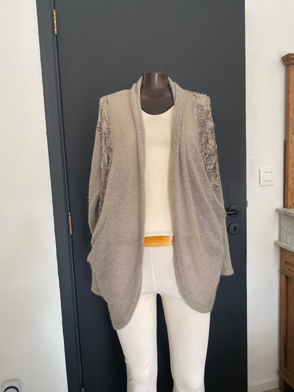 Vest, Ophalen of Verzenden, Zo goed als nieuw, Maat 38/40 (M)
