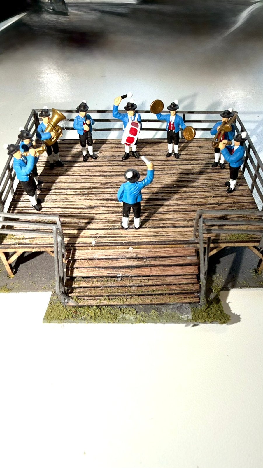 Orkest met podium H0, Hobby & Loisirs créatifs, Modélisme | Figurines & Dioramas, Enlèvement ou Envoi, Comme neuf