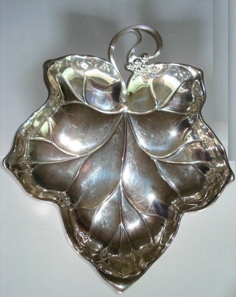 Ecuelle de style Art Nouveau en métal, Utilisé, Métal, Balance, Autres formes