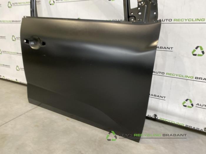 Portière 4portes avant droite d'un Dacia Sandero, -, 3 mois de garantie, Utilisé, Porte
