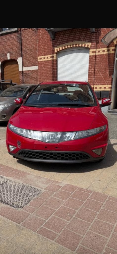 Honda civic 1.4 essence près a immatriculé, Rouge, Achat, Boîte manuelle, Berline