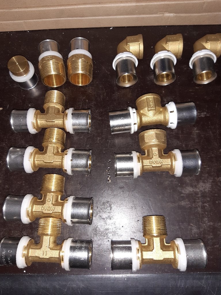 Lot de pièces a sertir pour tuyaux ALPEX 20 et 26, Bricolage & Construction, Enlèvement ou Envoi, Neuf, Inox, Autres types
