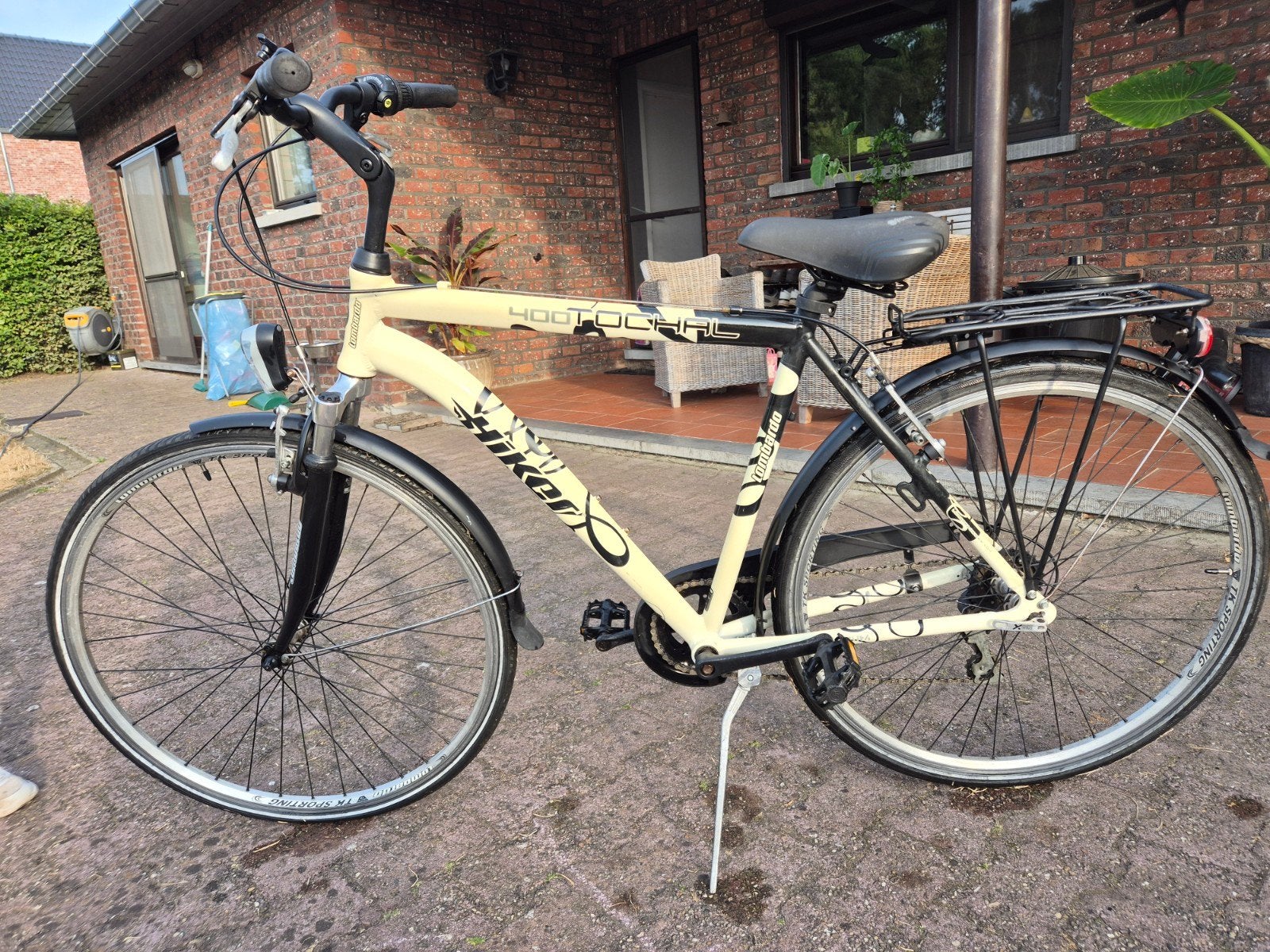 jongensfiets, Enlèvement