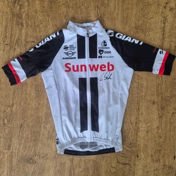 Pull dédicacé par Tom Dumoulin — Charity, Enlèvement ou Envoi, Neuf, M