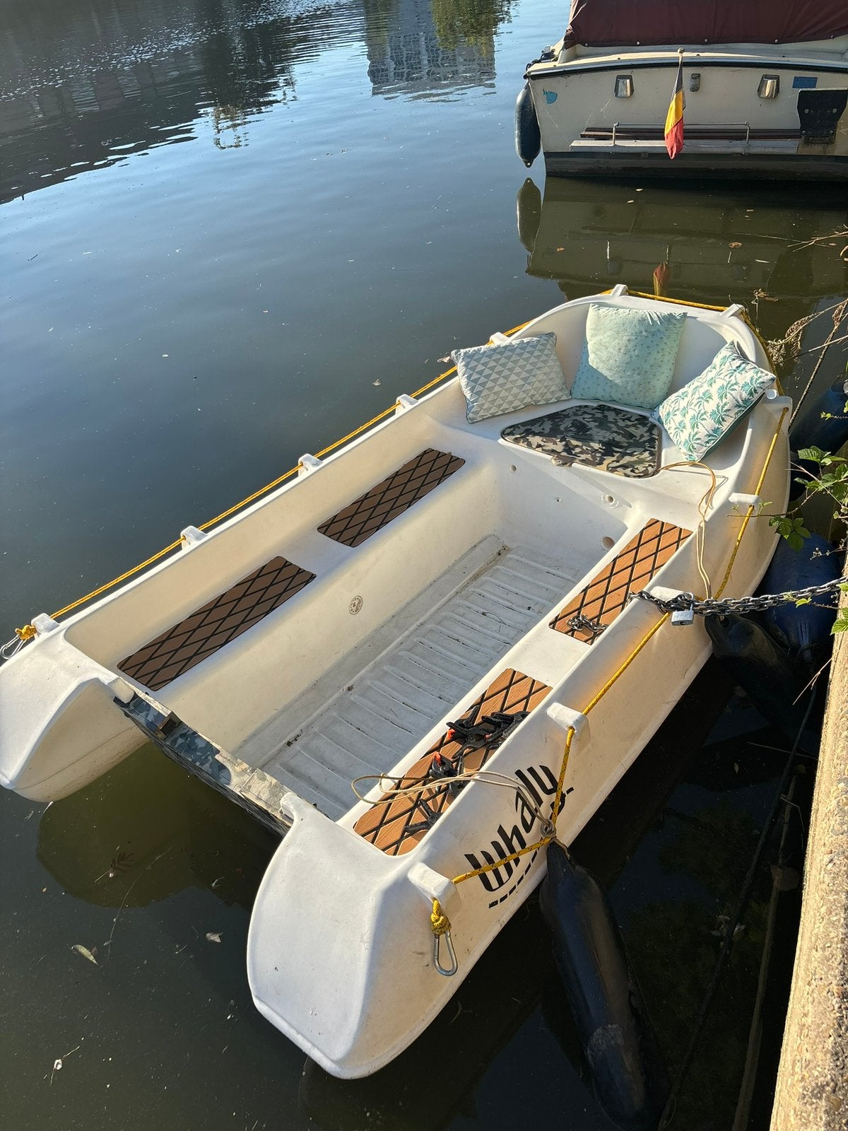 Whaly 270 + trailer – degelijke bijboot / sloep / visboot, Watersport en Boten, Ophalen, Kunststof, Zo goed als nieuw, Buitenboordmotor