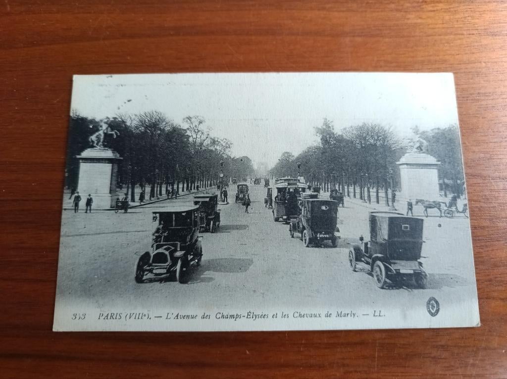 Parijs Avenue des Champs Élysées er les Chevaux de Marly, Ophalen of Verzenden