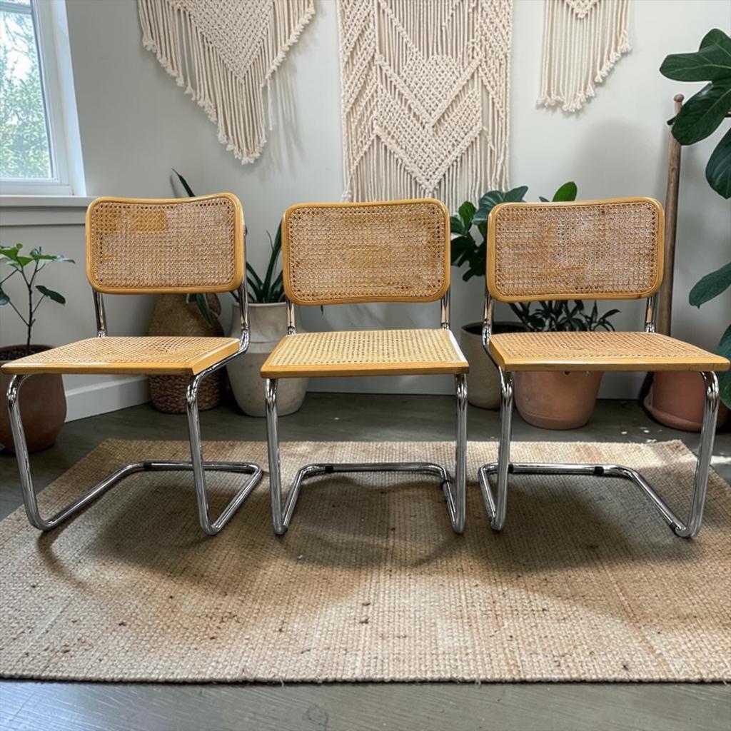 Vintage stoel met rotan/cannage zitting en rugleuning, Huis en Inrichting, Stoelen, Verzenden, Gebruikt, Metaal, Drie