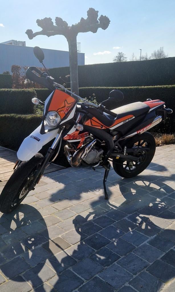 Derbi Senda SM X-Treme Limited 2017, Fietsen en Brommers, 6 versnellingen, Nieuw, Ophalen of Verzenden, Klasse B (45 km/u)