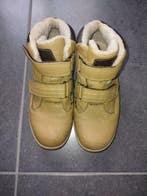 Hoge beige schoenen met pels in - maat 35, Kinderen en Baby's, Ophalen, Jongen of Meisje, Schoenen, Zo goed als nieuw