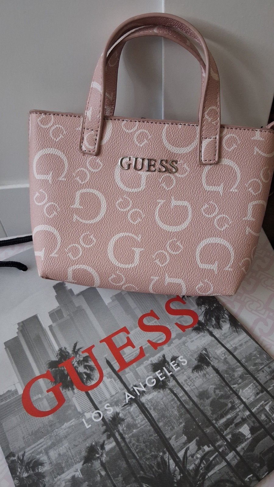 Petit sac à main Guess, Bijoux, Sacs & Beauté, Sacs | Sacs Femme, Envoi