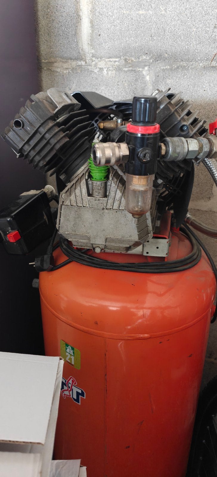 Compresseur professionnel double têtes, Bricolage & Construction, Compresseurs