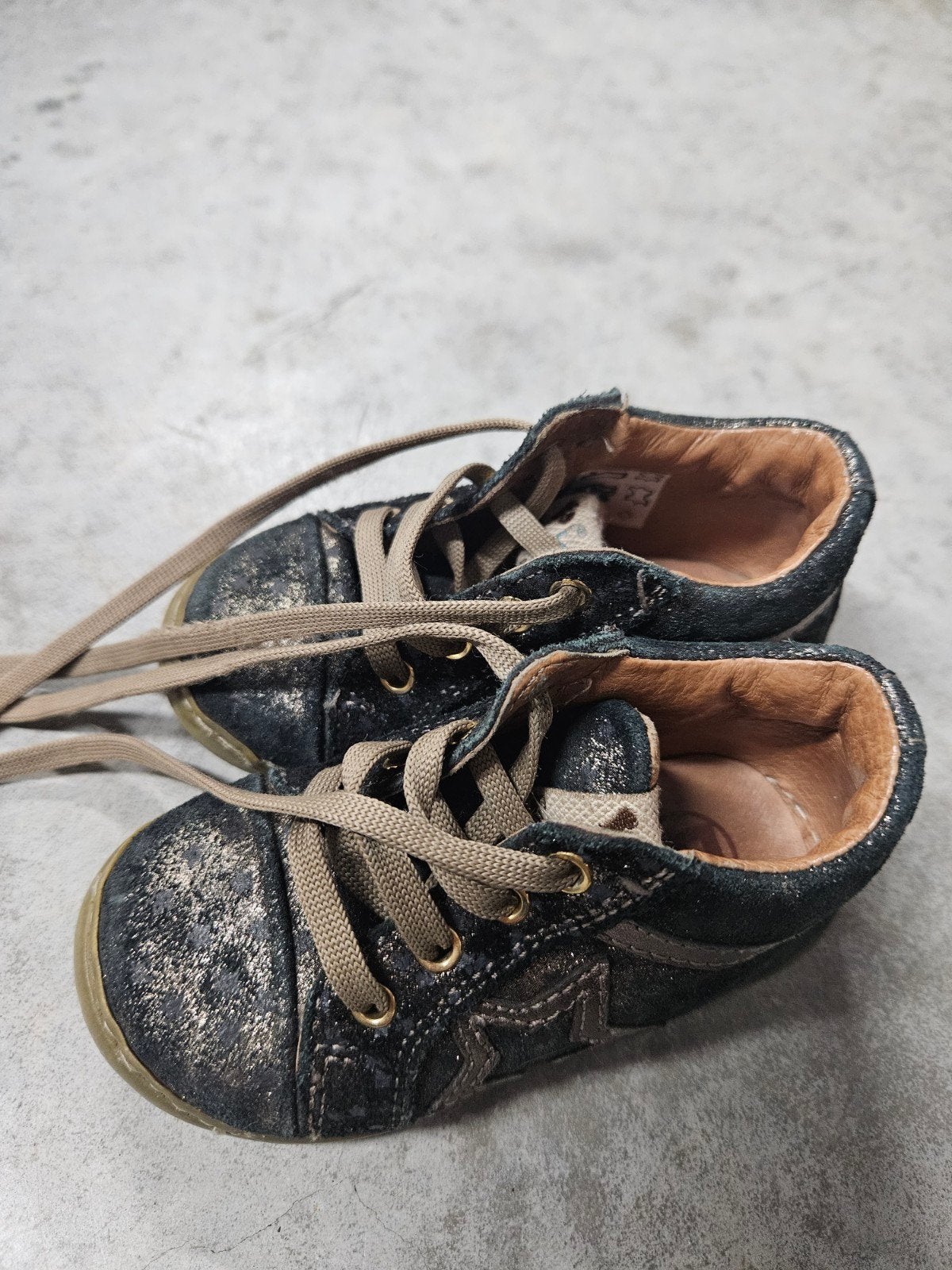 Babyschoentjes voor meisjes maat 20, Kinderen en Baby's, Kinderkleding | Schoenen en Sokken, Ophalen