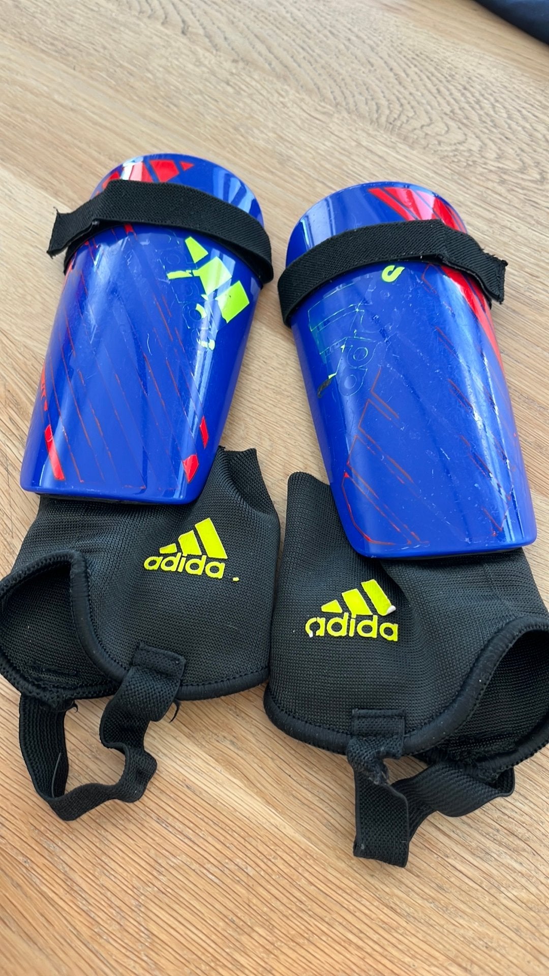 Adidas beenbeschermers, Sport en Fitness, Gebruikt, Overige typen, Ophalen of Verzenden, Maat S