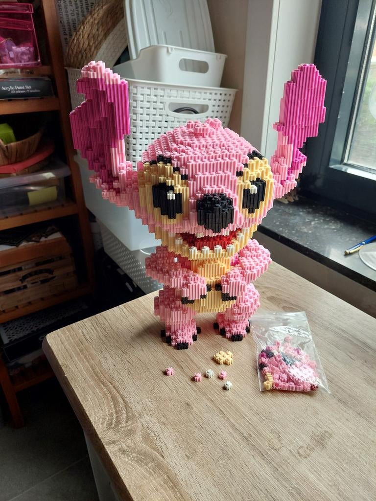 Leuk figuurtje lilo van stich met hele kleine blokjes, Ophalen