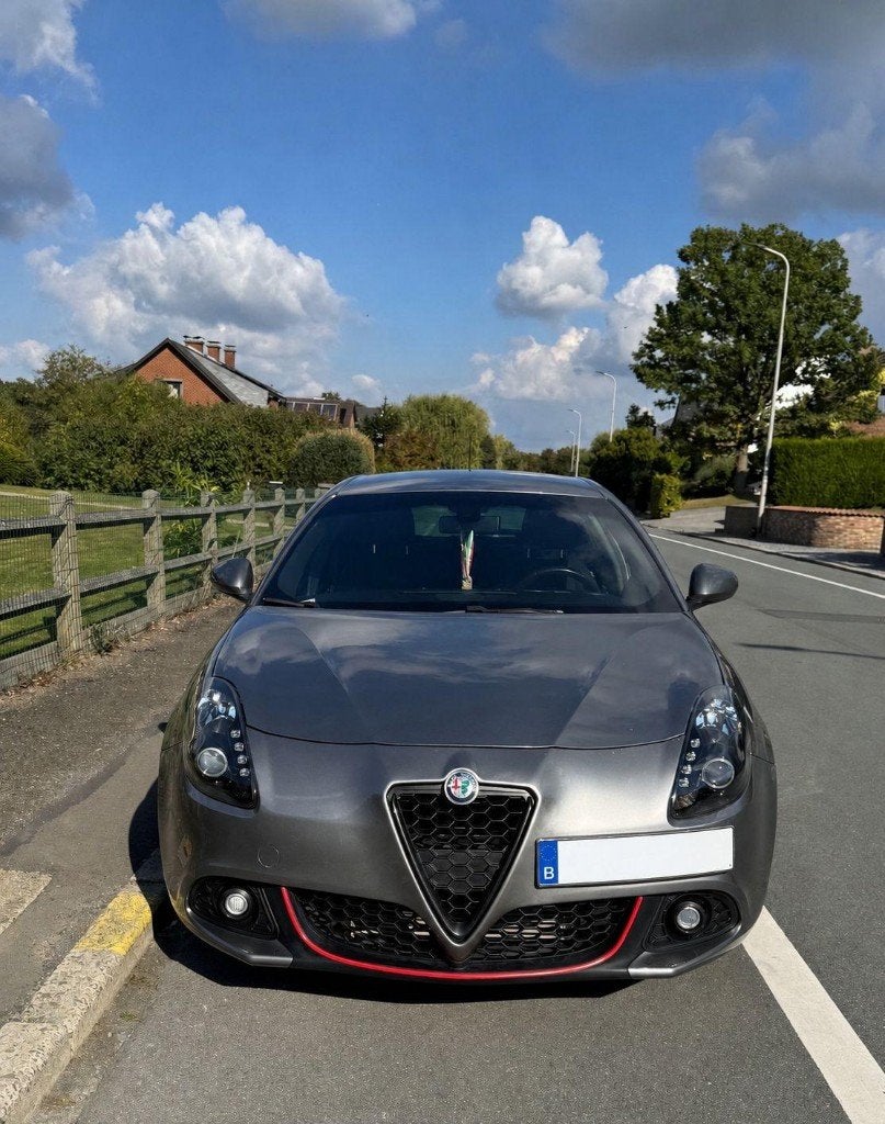 alfa romeo, Auto's, Multifunctioneel stuurwiel, Zwart, 4 cilinders, Alcantara