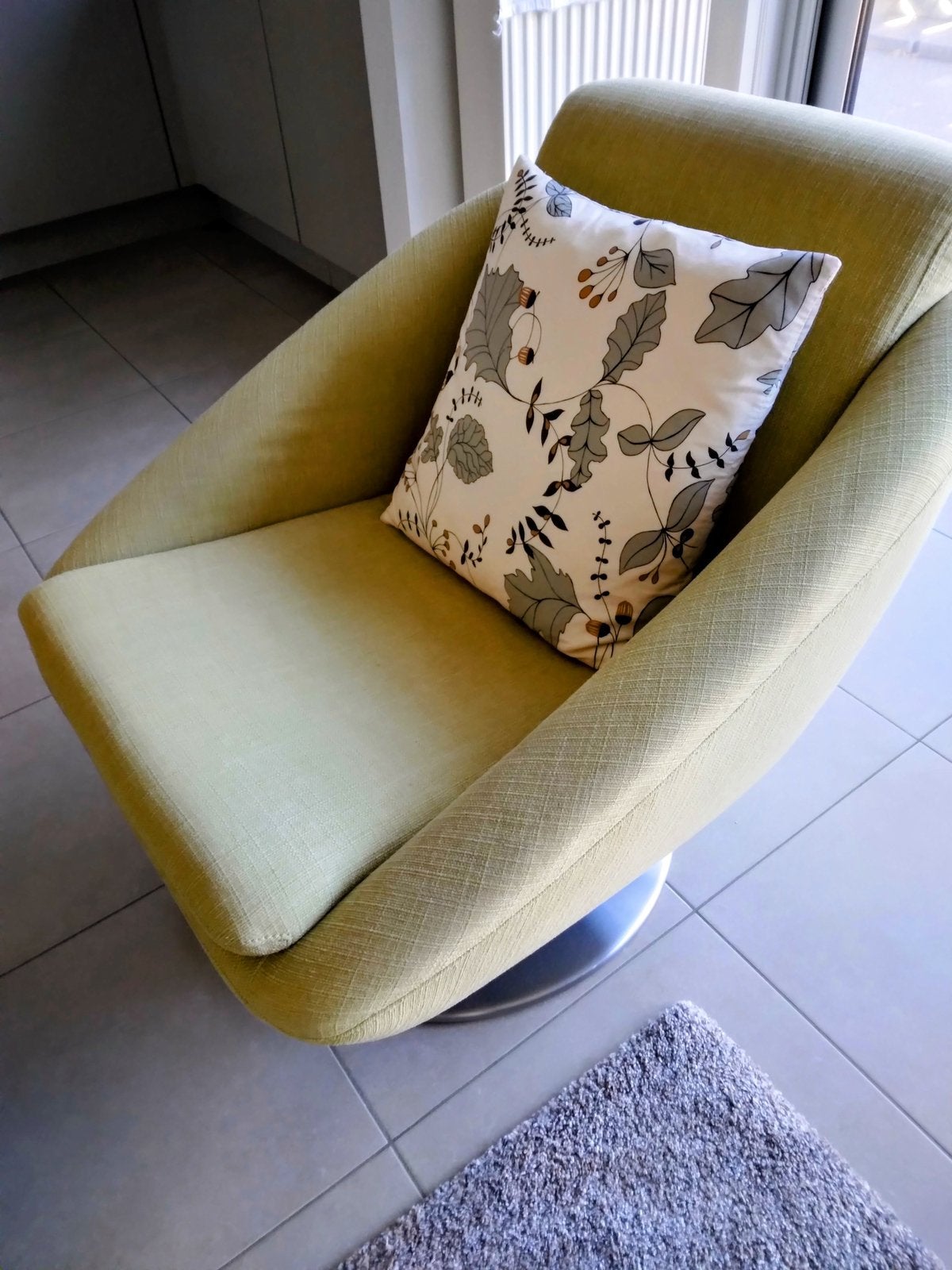 Mooie design zetel, Huis en Inrichting, Ophalen, Zo goed als nieuw