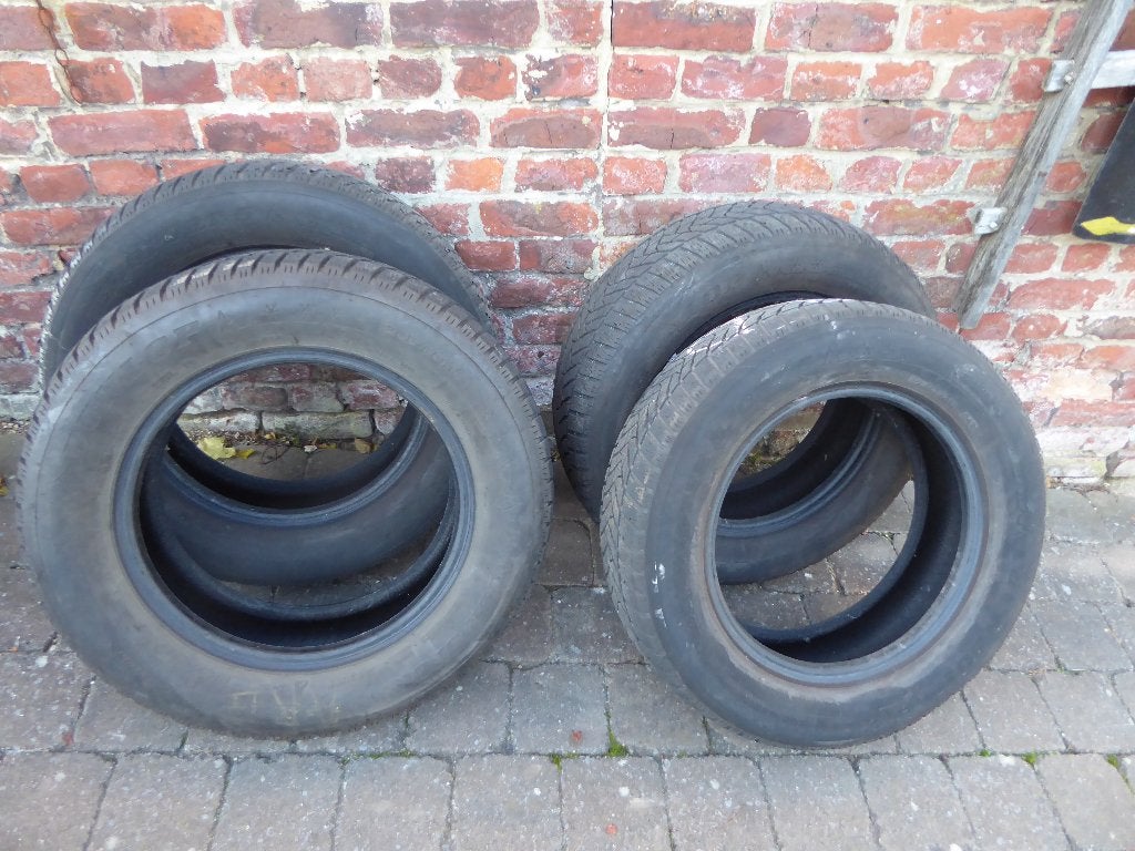 PNEUS HIVER DUNLOP, Autos : Pièces & Accessoires, 15 pouces, Pneus hiver, 205 mm, Pneu(s)