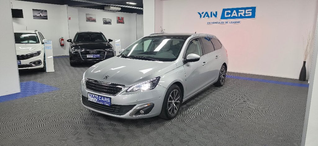 Peugeot 308 | BOITE AUTOMATIQUE | Prêt à immatriculer DISPO, Autos, Achat, Entreprise, Carnet d'entretien, 107 g/km