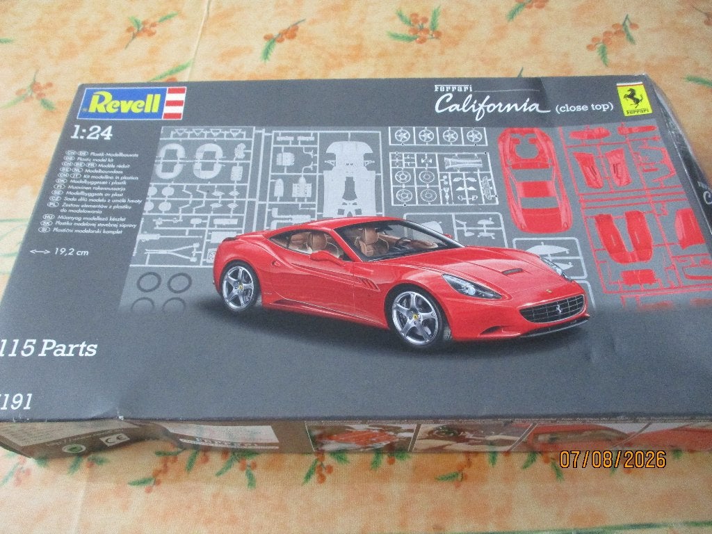 Kit voiture Ferrari 1/24, Hobby & Loisirs créatifs, Modélisme | Voitures & Véhicules, 1:50 ou moins, Enlèvement ou Envoi, Voiture