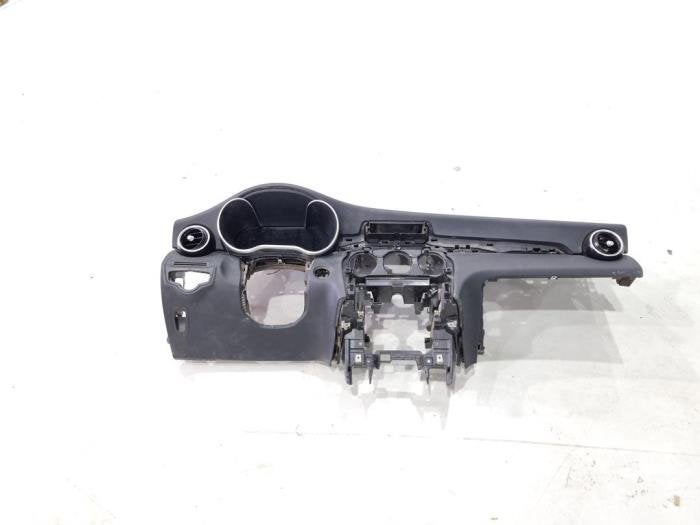Dashboard van een Mercedes GLC-Klasse, Gebruikt, -, Ophalen of Verzenden, -