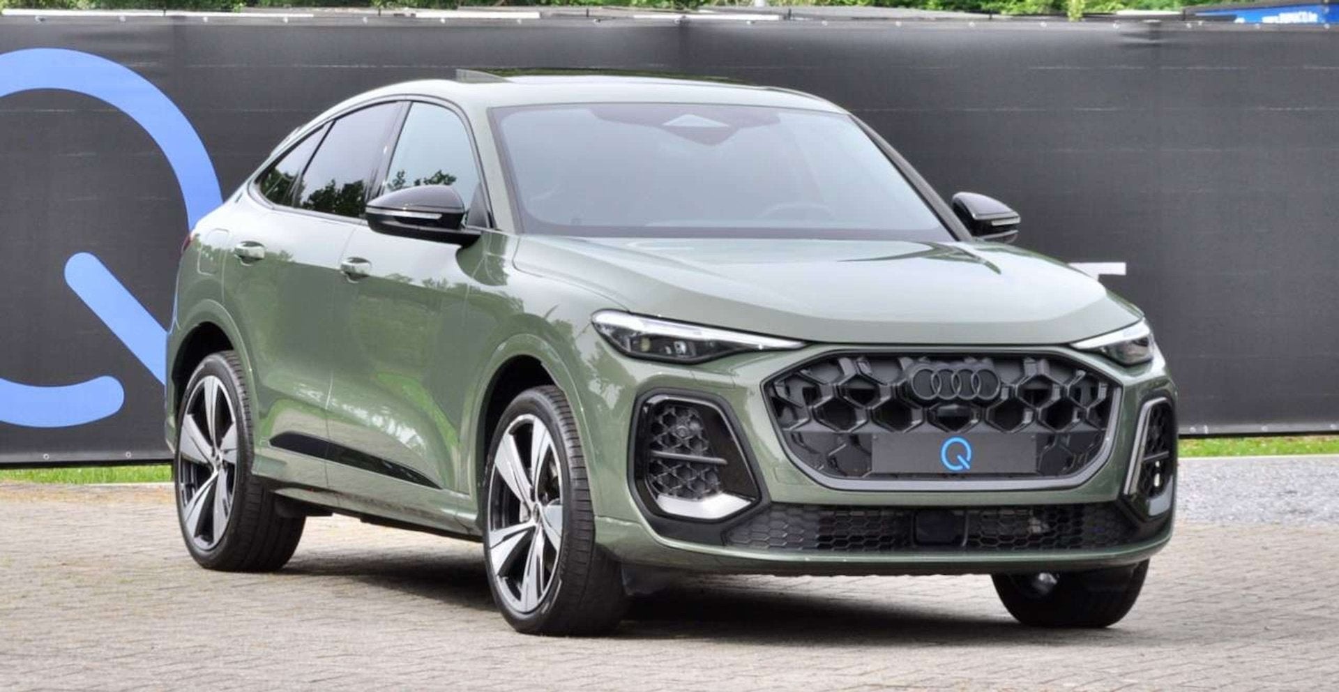 Audi Q5 E-HYBRID 2.0 TFSI QUATTRO S LINE PANO, Auto's, Gebruikt, Euro 6, https://public.car-pass.be/vhr/d42289ed-eee5-4771-a754-40ce71245b26