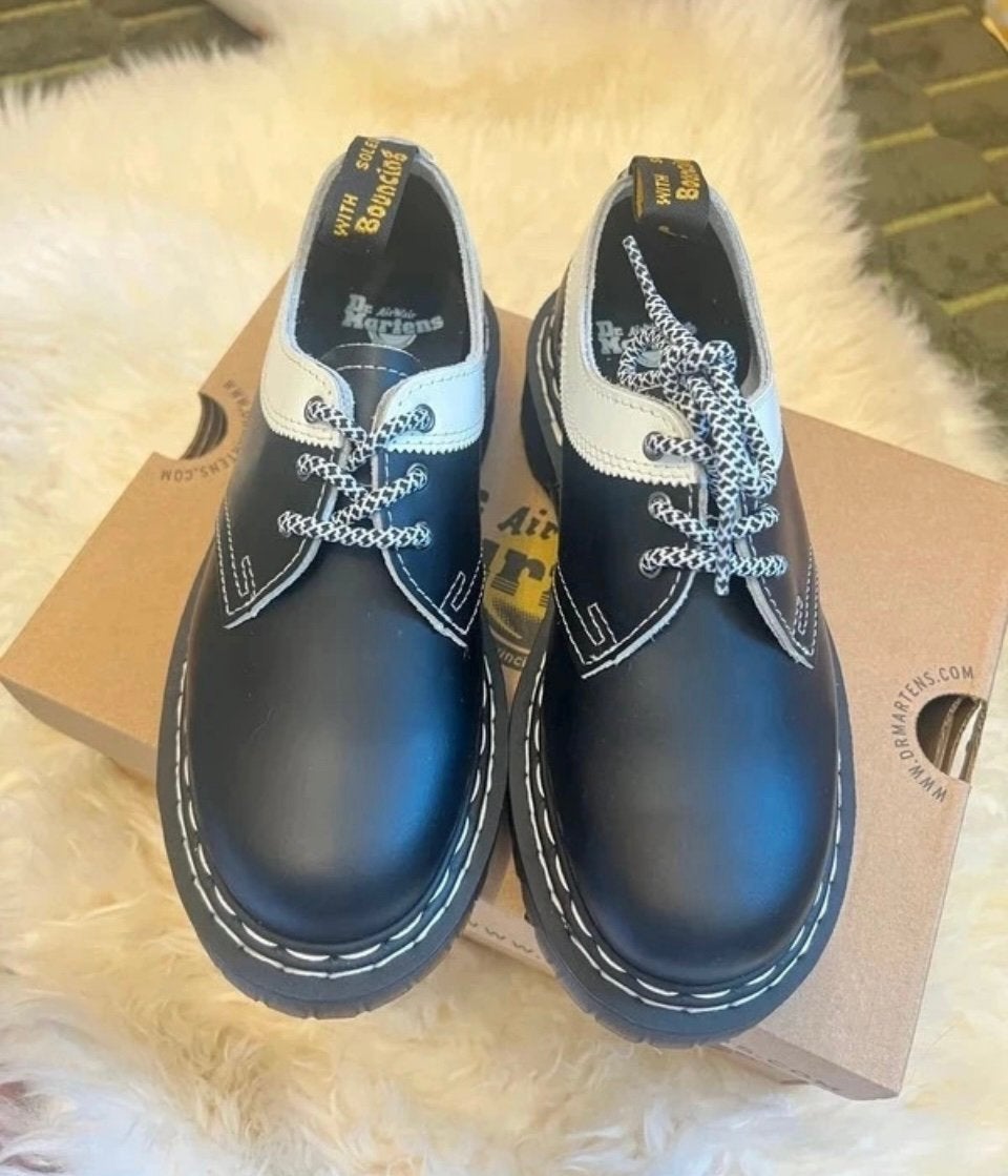 Chaussures en cuir Dr. Martens, Enlèvement ou Envoi, Comme neuf, Sabots, Noir